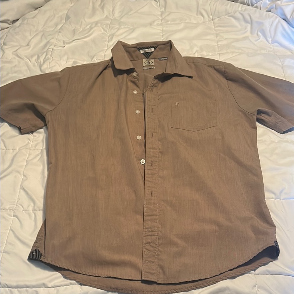 Volcom Men's Tan Casual Button Down Shirt